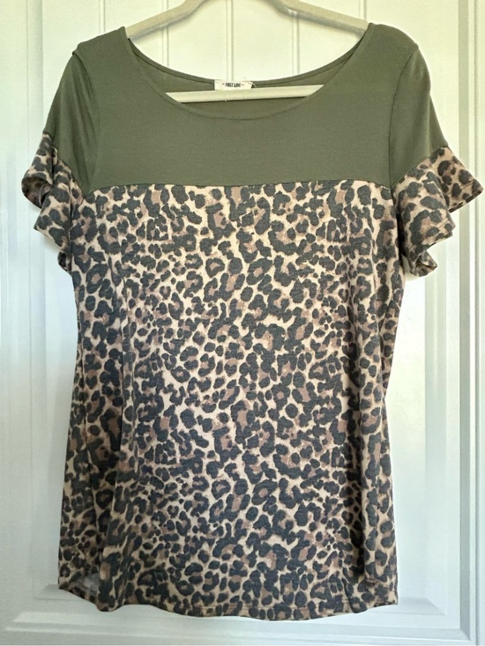 First Love Olive Green Colorblock Leopard Print Ruffle Sleeve Top